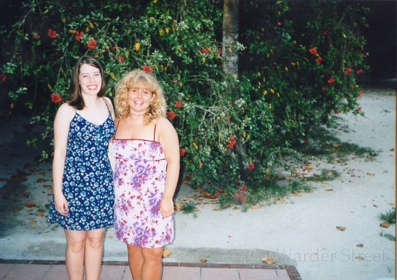 Erica And Delie In Bahamas.jpg